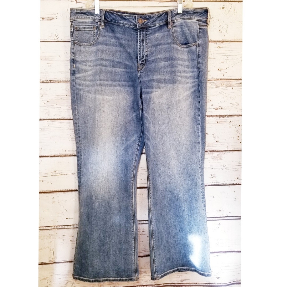 American Eagle Favorite Boyfriend Denim Jeans